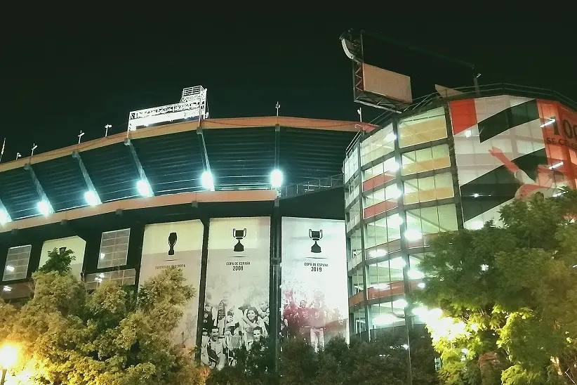 乐鱼体育前线 换个位置海阔天空，位置改造成就的球员·临场解读·青年队速递